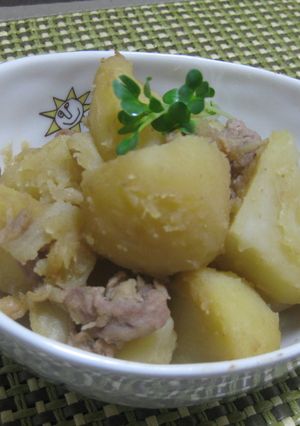 フライパンでごま油香るほっこり肉じゃが♪-レシピのメイン写真