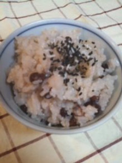 残ったおもちで簡単お赤飯♪-レシピのメイン写真