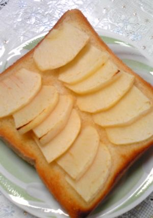 ほんのり甘〜い♪はちみつりんごトースト☆-レシピのメイン写真