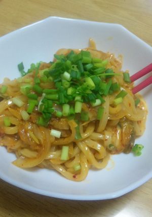 簡単！！キムチチーズマヨの焼きうどん-レシピのメイン写真