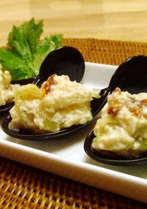 セロリとドライトマトの白和え♪-レシピのメイン写真