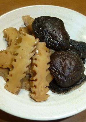 角麩と干しシイタケの煮物-レシピのメイン写真