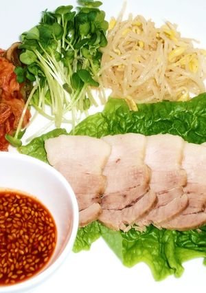 韓国チョジャンで食べる 茹で豚-レシピのメイン写真