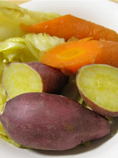 食べ過ぎ注意☆炊飯器で蒸し野菜-レシピのメイン写真