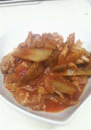 ごぼうとトマト缶の煮込み-レシピのメイン写真