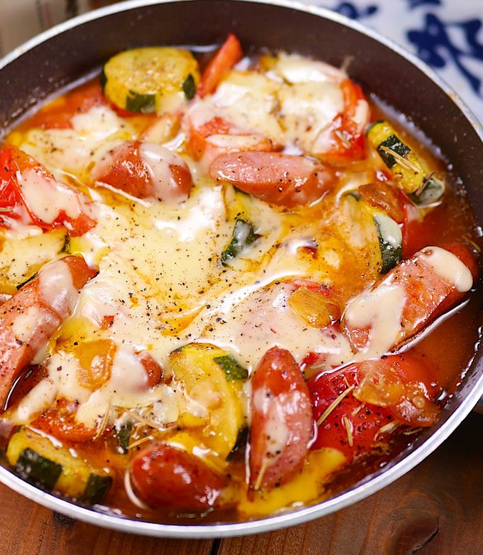 夏野菜とウインナーのトマトチーズ焼き😘🍺-レシピのメイン写真