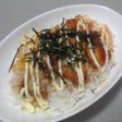 お弁当屋さんのカラマヨ丼