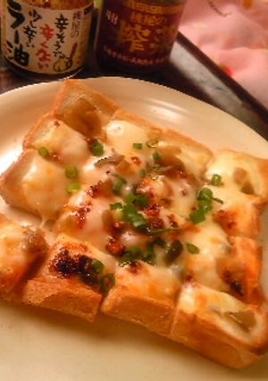 おつまみピザトーストwith桃屋ザーサイ-レシピのメイン写真