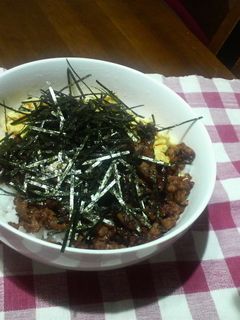 手作り鶏ミンチの鶏そぼろ丼-レシピのメイン写真