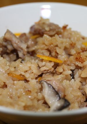 炊飯器で簡単♪鶏の炊き込みご飯♪絶品-レシピのメイン写真