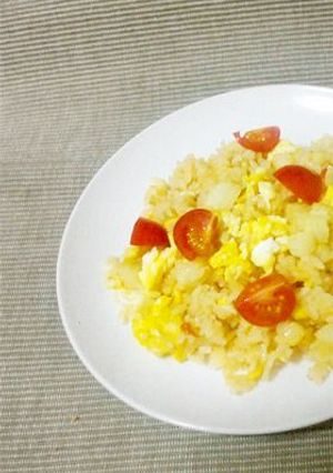 長芋とミニトマトの美肌チャーハン-レシピのメイン写真