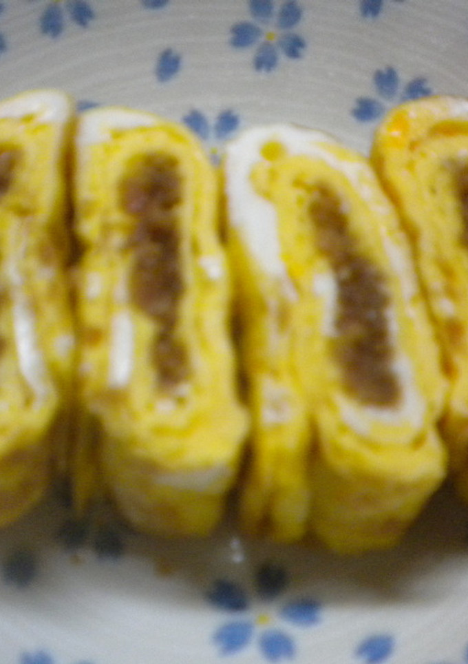 お弁当用（卵焼き：鶏そぼろふりかけ）-レシピのメイン写真