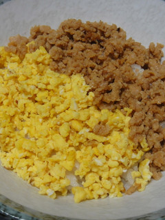 美味し~ぃ❤*うちのそぼろ丼*-レシピのメイン写真