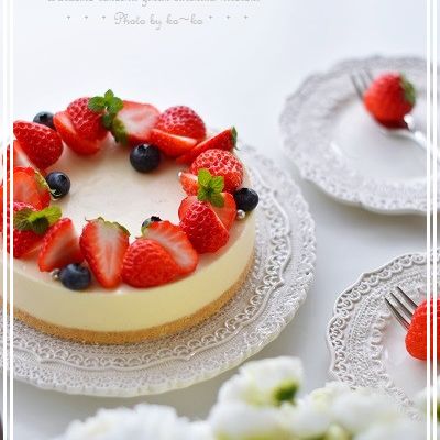 夢色パティシエール　カード　ベリーのレアチーズケーキ　ホワイトチョコの宝箱 夢色パティシエール カード ベリーのレアチーズケーキ ホワイト