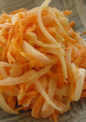 食欲そそる！新たまとにんじんのサラダ-レシピのメイン写真