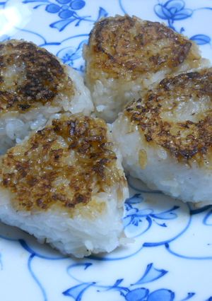 チーズ＆おかかin焼おにぎり♪-レシピのメイン写真
