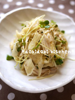 蒸し鶏とピーラー大根の胡麻サラダ-レシピのメイン写真