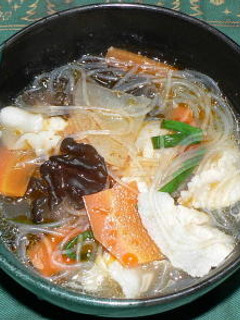 豚バラ肉と生キクラゲ、春雨入り中華スープ-レシピのメイン写真