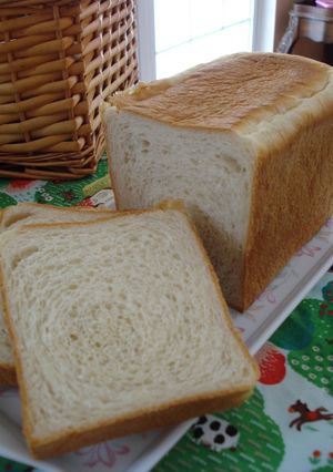 ホエーで♪ふわもっちり食パン♪-レシピのメイン写真