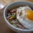 ねぎが主役の目玉丼
