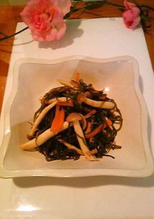 切り昆布とツナの炒め煮-レシピのメイン写真
