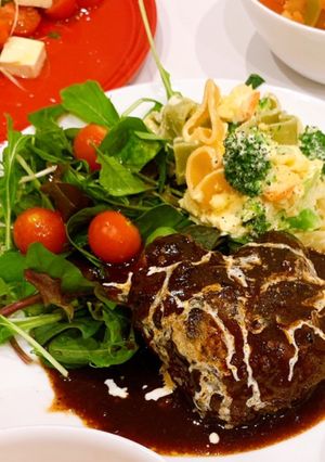 ふんわりヘルシー♡鶏肉おからハンバーグ-レシピのメイン写真