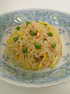 炊飯器で簡単♪炊き込みチャーハン-レシピのメイン写真
