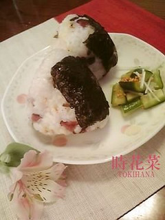 簡単♪お茶漬けのような紫葉漬けおにぎり-レシピのメイン写真