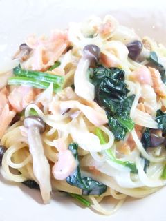 鮭とほうれん草のクリームパスタ♪♪-レシピのメイン写真