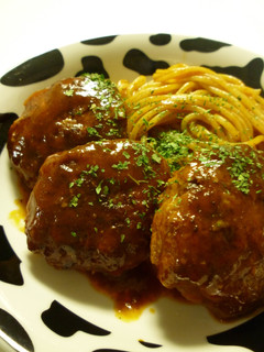 キャベツ煮込みハンバーグ★スパゲティ添え-レシピのメイン写真