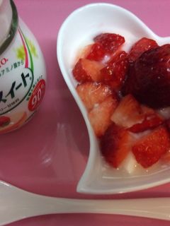 苺ヨーグルト-レシピのメイン写真