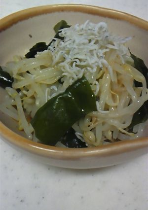 もやしとわかめの青ジソ風味-レシピのメイン写真