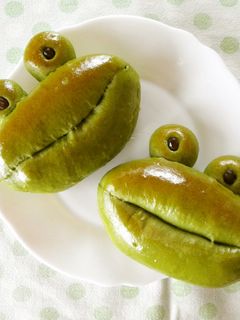 かえるの抹茶&甘納豆☆パン-レシピのメイン写真