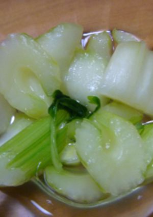 セロリの簡単甘酢漬け-レシピのメイン写真