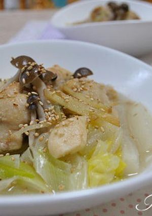 手羽元と白菜のごまスープ-レシピのメイン写真