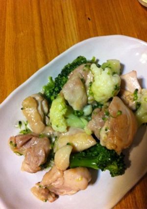 野菜モリモリ♥カリフラワーと鶏肉炒め-レシピのメイン写真