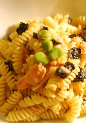 スモークサーモンと海苔の和風パスタ-レシピのメイン写真