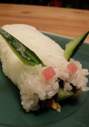 簡単!巻きすいらず☆うさぎの恵方巻-レシピのメイン写真