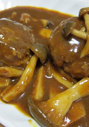 ☆ソースたっぷり煮込みハンバーグ☆-レシピのメイン写真