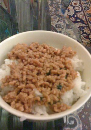 ご飯のお供に豚そぼろ-レシピのメイン写真