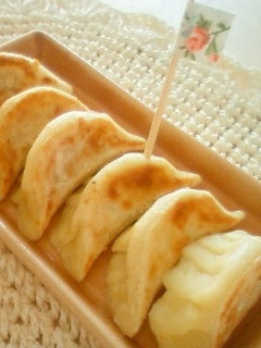 離乳食完了期〜☆皮も柔らかいミニ焼き餃子-レシピのメイン写真
