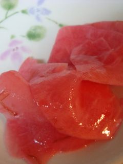 綺麗なピンク色♪赤カブ漬物-レシピのメイン写真