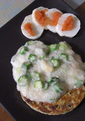 オクラとろろがけハンバーグ-レシピのメイン写真