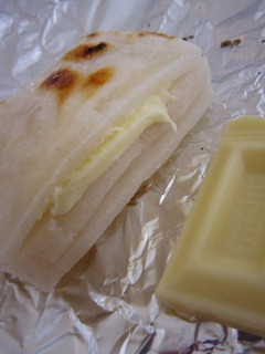 焼き餅にチョコ♪-レシピのメイン写真