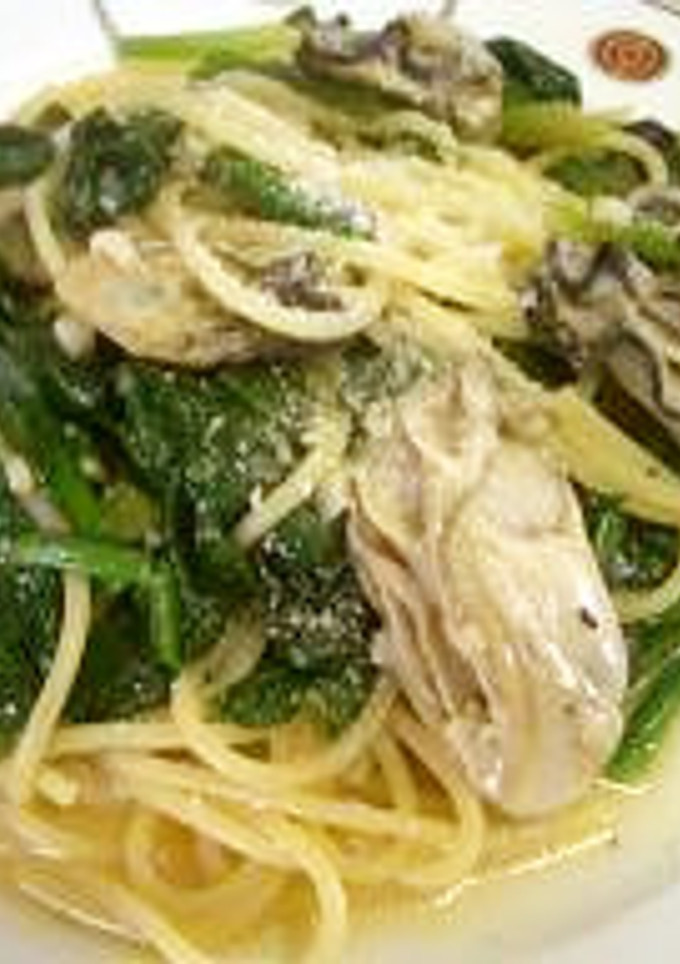 牡蠣とほうれん草のパスタ-レシピのメイン写真