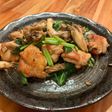 【夕飯に♪】鶏もも肉と舞茸の和風炒め