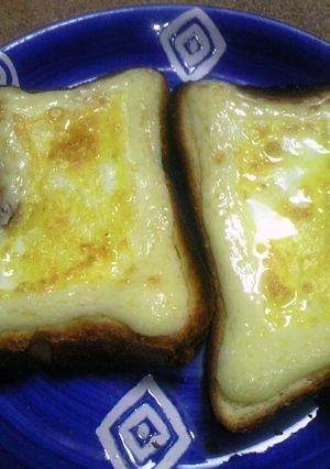 忙しい朝の朝食・マヨタマトースト-レシピのメイン写真
