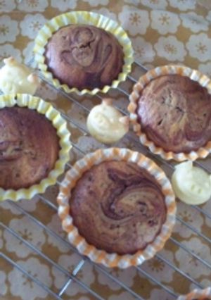 サラダ油 de マーブルカップケーキ-レシピのメイン写真