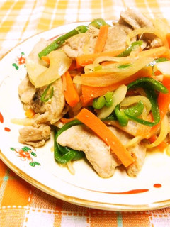 ヒガシマルうどんスープで豚肉と野菜の炒め-レシピのメイン写真