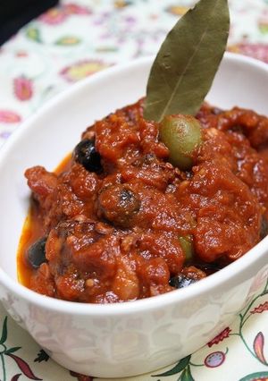 たことオリーブのトマト煮込み-レシピのメイン写真
